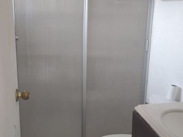 Casa en renta de 3 recámaras en Corregidora, frente a Plaza Candiles