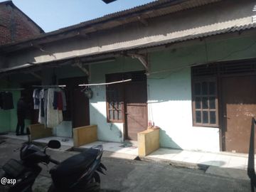 Tanah Luas dan Bangunan di Tepi Jalan Raya Dekat Simpang Sgc Cikarang-Kota