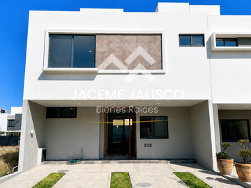 Casa en Venta Zapopan Coto Altanza - Soare 3 - Fraccionamiento Solares