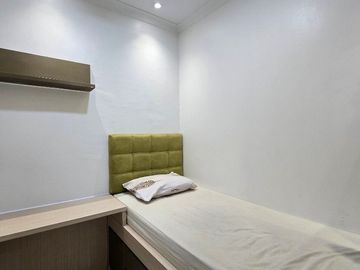 Sewa Signature Park 2BR Siap Huni Full Furnished Renov View Kolam