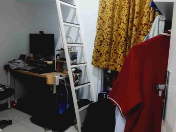 Dijual Rumah Promo Free BPHTB dan Surat2 baru direnovasi Dekat Grand Wisata Bekasi