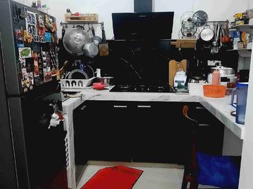 Dijual Rumah Promo Free BPHTB dan Surat2 baru direnovasi Dekat Grand Wisata Bekasi