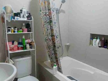 Dijual Rumah Promo Free BPHTB dan Surat2 baru direnovasi Dekat Grand Wisata Bekasi