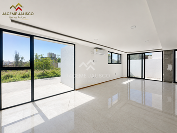 Casa en Venta Coto Larissa - Frac. Solares - Junto a Condominio Altanza