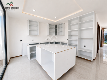 Casa en Venta Coto Larissa - Frac. Solares - Junto a Condominio Altanza