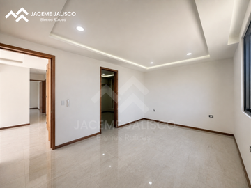 Casa en Venta Coto Larissa - Frac. Solares - Junto a Condominio Altanza
