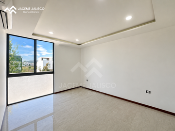 Casa en Venta Coto Larissa - Frac. Solares - Junto a Condominio Altanza