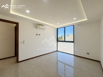 Casa en Venta Coto Larissa - Frac. Solares - Junto a Condominio Altanza