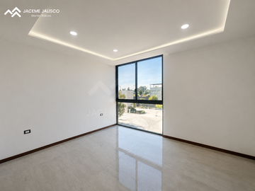 Casa en Venta Coto Larissa - Frac. Solares - Junto a Condominio Altanza