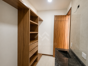 Casa en Venta Coto Larissa - Frac. Solares - Junto a Condominio Altanza