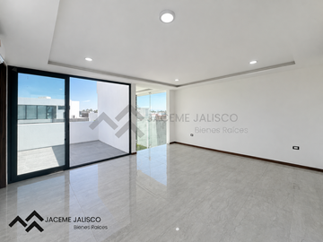 Casa en Venta Coto Larissa - Frac. Solares - Junto a Condominio Altanza