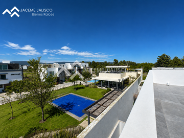 Casa en Venta Coto Larissa - Frac. Solares - Junto a Condominio Altanza