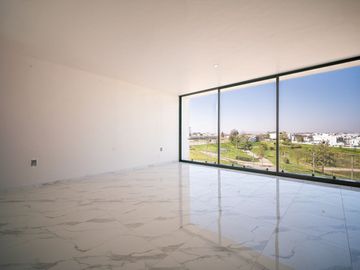 Casa de 4 recamaras Valle Imperial Coto bizantino Zapopan Norte