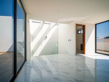 Casa de 4 recamaras Valle Imperial Coto bizantino Zapopan Norte