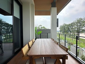MATERA LAKESIDE RUMAH MEWAH HADAP DANAU TERAKHIR DI GADING SERPONG!