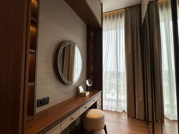 MATERA LAKESIDE RUMAH MEWAH HADAP DANAU TERAKHIR DI GADING SERPONG!