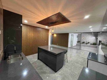 VENTA DE AMPLIA CASA EN PRIVADA SAN ANGEL V EN SAN LUIS POTOSÍ