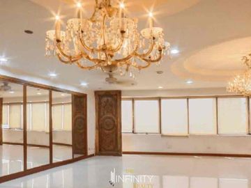 For Sale 3 Bedroom in Pacific Plaza Condominium, Makati City