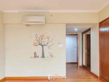 For Sale 3 Bedroom in Pacific Plaza Condominium, Makati City