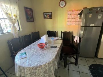 Casa en Venta en Col. Francisco Villa cerca de Polanco, en Guadalajara, Jalisco, México.