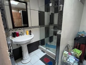 Casa en Venta en Col. Francisco Villa cerca de Polanco, en Guadalajara, Jalisco, México.