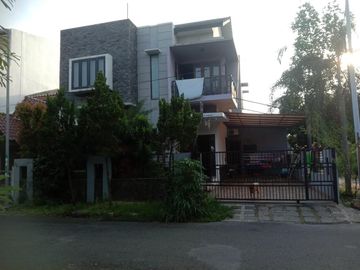Dijual Cepat Rumah Hoek Tingkat di Metland Menteng Jakarta Timur