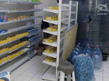 DI SEWA RUKO EDELWEISS PORIS PLAWAD, CIPONDOH, TANGERANG