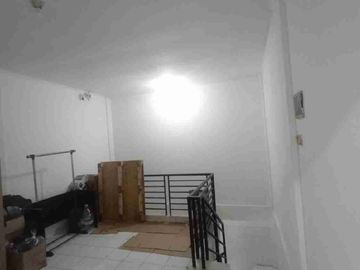 DI SEWA RUKO EDELWEISS PORIS PLAWAD, CIPONDOH, TANGERANG