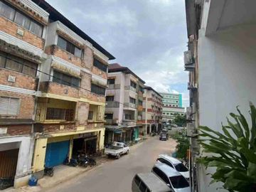Dijual Cepat Ruko 4 Lantai Nusa Bali Hook Full Renovasi Siap Huni