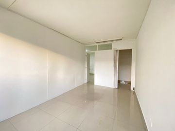 ARRIENDO OFICINA 25, FREIRE 788