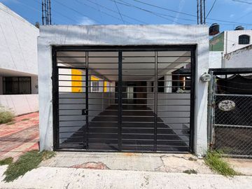 Casa en Renta en Coto dentro de Villas de Torrenolinos en Zapopan, Jalisco, México