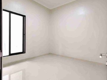 Rumah 2 Lantai Minimalis Modern di Serpong Regensi Melati Mas