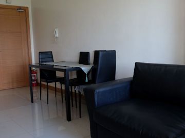 For RENT! Furnished 1BR in The Trion Towers BGC for Php 32,000 per month