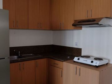 For RENT! Furnished 1BR in The Trion Towers BGC for Php 32,000 per month