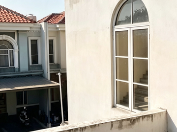 RUMAH BARU 2 LANTAI POSISI HOOK DI CLUSTER LA SEINE, JAKARTA GARDEN CITY (JGC) CAKUNG
