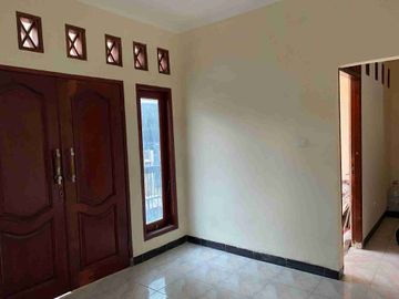 Dijual Cepat Rumah 2 Lantai Siap Huni Bisa KPR