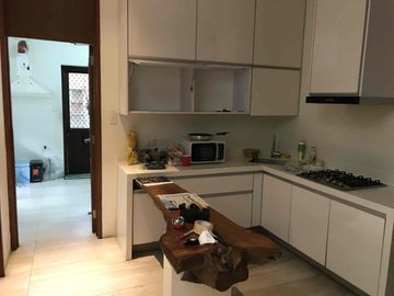 House and Lot for lease in Dasmarinas Village, Makati City