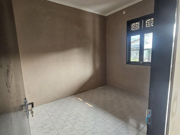 Jual Rumah 1 Lantai Baru Renovasi Siap Huni di Andrawina, Dekat Universitas Pamulang, RS, Sekolah, KRL Rawa Buntu, Pusat Kuliner & Area Serpong