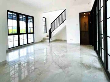 (MOTOR PCX FREE) Rumah Cluster Familia Urban (Akses Tol Dekat) Bekasi Timur Kota
