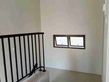 Rumah 2 lantai Banjar Wijaya Tangerang Strategis