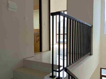 Rumah 2 lantai Banjar Wijaya Tangerang Strategis