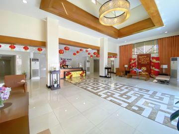 Condo for Rent in McKinley, Taguig City at Tuscany Private Estate, 3 Bedroom 3BR