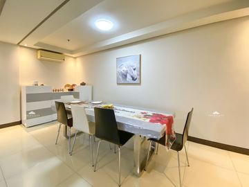 Condo for Rent in McKinley, Taguig City at Tuscany Private Estate, 3 Bedroom 3BR