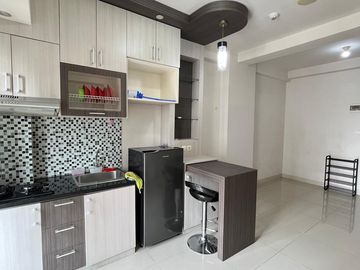 Disewakan Two Bedroom Oak Tower B - Lantai 16, View Kolam, Garden Sky & Jogging Track Pulo Gadung