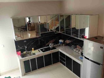 Jual rumah Vila 2 lantai ad kolam renang view gunung gede cipanas