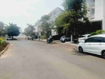 Dijual Rumah Siap huni belum pernah di tempati sejak awal beli Promo Free BPHTB & Biaya Surat2 sebelah Mall Summarecon Bekasi