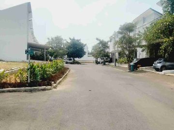 Dijual Rumah Siap huni belum pernah di tempati sejak awal beli Promo Free BPHTB & Biaya Surat2 sebelah Mall Summarecon Bekasi