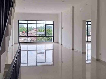 Ruko 2 Lantai Gandeng 2 Unit Di Limo Depok