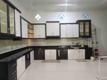 Rumah sewa Furnished