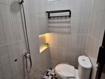 DIJUAL RUMAH BARU FULL FURNISHED DALAM CLUSTER  DI WIROKERTEN, BANGUNTAPAN, BANTUL - YOGYAKARTA